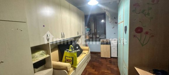 Apartamento de 4 dormitorios en Giugliano in Campania, Italy No. 260760 7