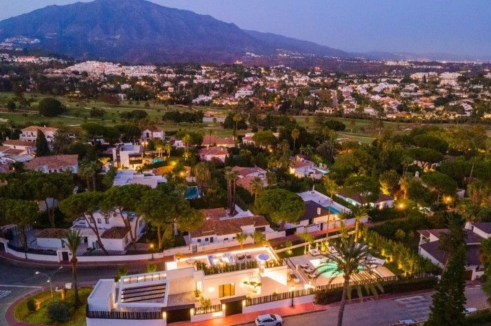 Casa T5 em Marbella, Spain N.º 69415