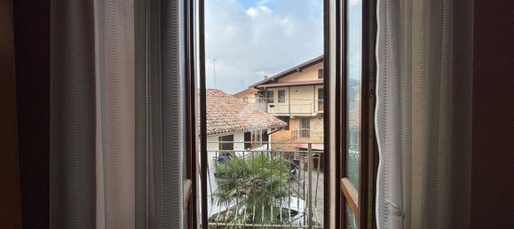 5-salle Appartement à Pian Camuno, Italy No. 142230 10