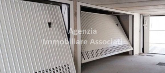 8 rooms House in Bassano del Grappa, Italy No. 176972 10