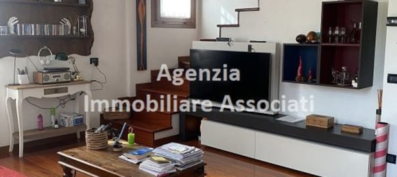 8 rooms House in Bassano del Grappa, Italy No. 176972 17