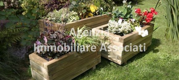 8 rooms House in Bassano del Grappa, Italy No. 176972 2