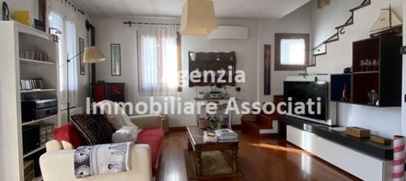 8 rooms House in Bassano del Grappa, Italy No. 176972 14