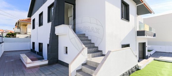 7 bedrooms House in Oeiras, Portugal No. 44571 12