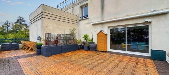 Dúplex de 3 dormitorios en Tours, France No. 210404 8