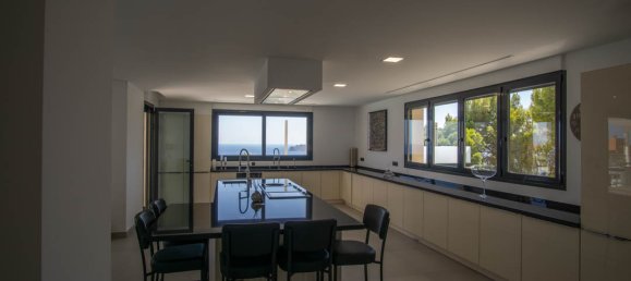 5 bedrooms Villa in Altea, Spain No. 8734 5