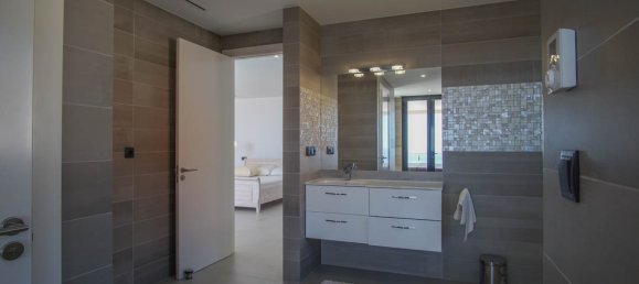 5 bedrooms Villa in Altea, Spain No. 8734 21