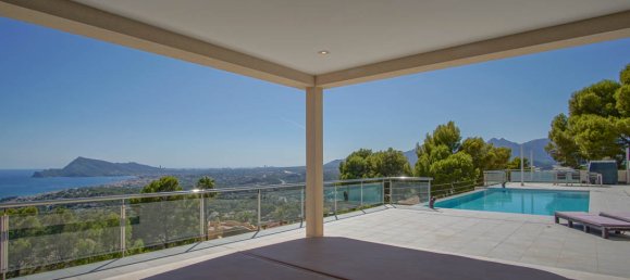 5 bedrooms Villa in Altea, Spain No. 8734 7
