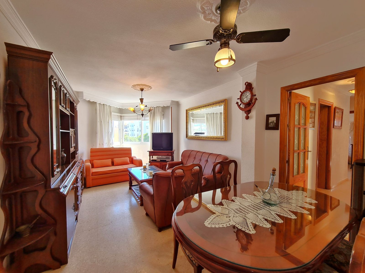 3 Schlafzimmer Wohnung in San Luis de Sabinillas, Spain, Nr. 178697