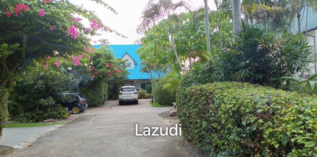 3 bedrooms Villa in Bang Lamung, Thailand No. 21976