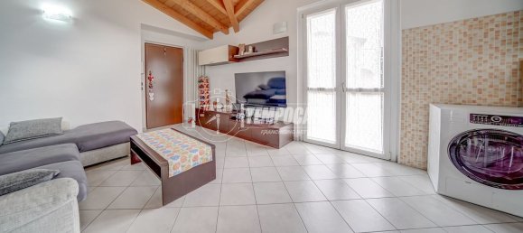 3 chambres Appartement à Somma Lombardo, Italy No. 361303 8