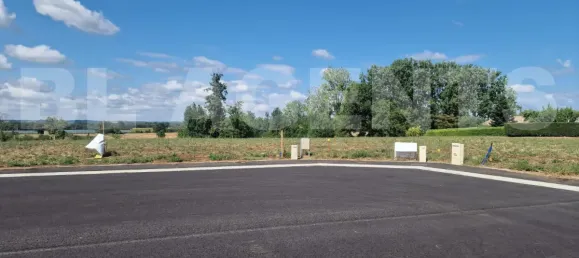 943m² Land in Castelsarrasin, France No. 345493 3