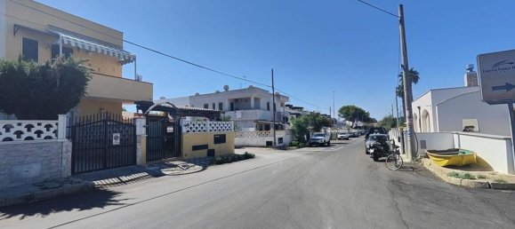 2 bedrooms Apartment in Ugento, Italy No. 313371 3