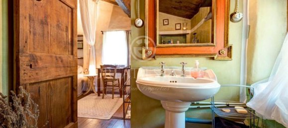 2 Schlafzimmer Haus in Capolona, Italy, Nr. 64821 32