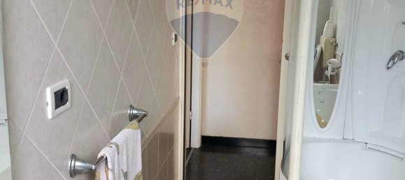 Apartamento de 3 dormitorios en Genoa, Italy No. 270483 19