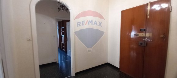 Apartamento de 3 dormitorios en Genoa, Italy No. 270483 5