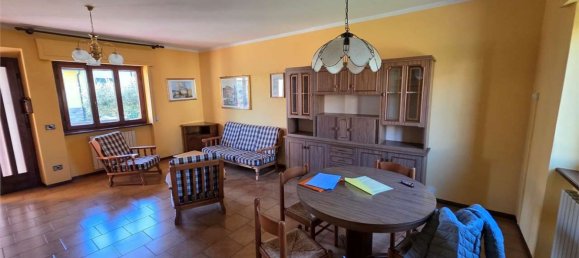 Casa de 6 divisões em Barga, Italy N.º 174495 10