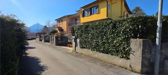 Casa de 6 divisões em Barga, Italy N.º 174495 4