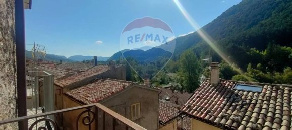 2 Schlafzimmer Wohnung in Villetta Barrea, Italy, Nr. 55121 28