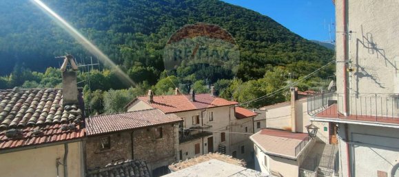 2 Schlafzimmer Wohnung in Villetta Barrea, Italy, Nr. 55121 16