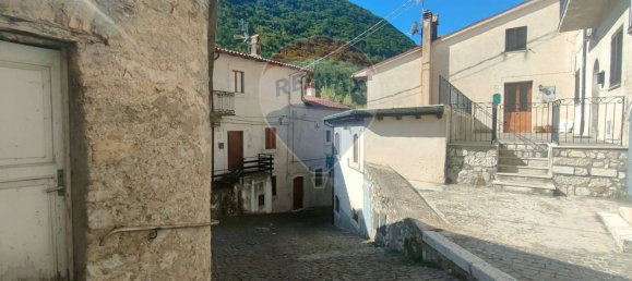 2 Schlafzimmer Wohnung in Villetta Barrea, Italy, Nr. 55121 36