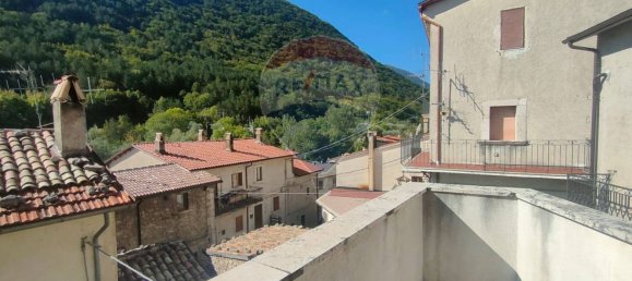 2 Schlafzimmer Wohnung in Villetta Barrea, Italy, Nr. 55121 2