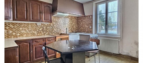 2 bedrooms House in Vennecy, France No. 217034 2