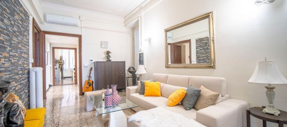 Apartamento de 9 divisões em Genoa, Italy N.º 261395 12
