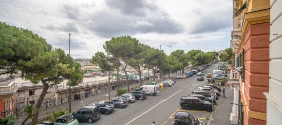 Apartamento de 9 divisões em Genoa, Italy N.º 261395 2