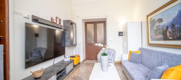 Apartamento de 9 divisões em Genoa, Italy N.º 261395 14