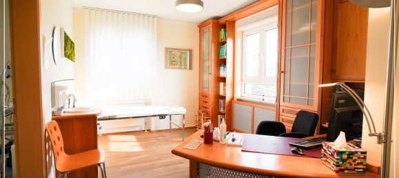 5-salle Bureau à Straubing, Germany No. 28598 5