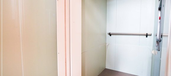 5-salle Bureau à Straubing, Germany No. 28598 14