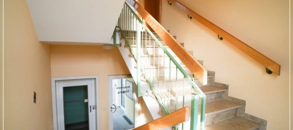 5-salle Bureau à Straubing, Germany No. 28598 13