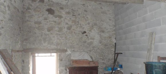 2 rooms Commercial property in Saint-Laurent-de-la-Cabrerisse, France No. 336664 3