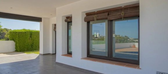 3 Schlafzimmer Villa in Moraira, Spain, Nr. 190490 4