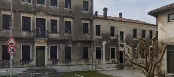 Villa de 38 habitaciónes en Meduna di Livenza, Italy No. 206432 104