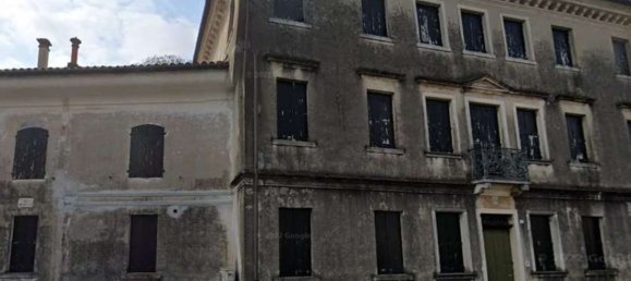 Villa de 38 habitaciónes en Meduna di Livenza, Italy No. 206432 33