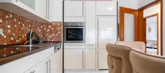 5 rooms House in Aurich, Germany No. 143069 7