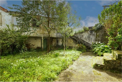 Casa de 8 dormitorios en Vale de Cambra, Portugal No. 26983