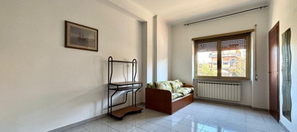 2 rooms Apartment in Rome, Italy No. 197485 2