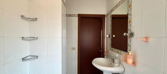 2 rooms Apartment in Rome, Italy No. 197485 34