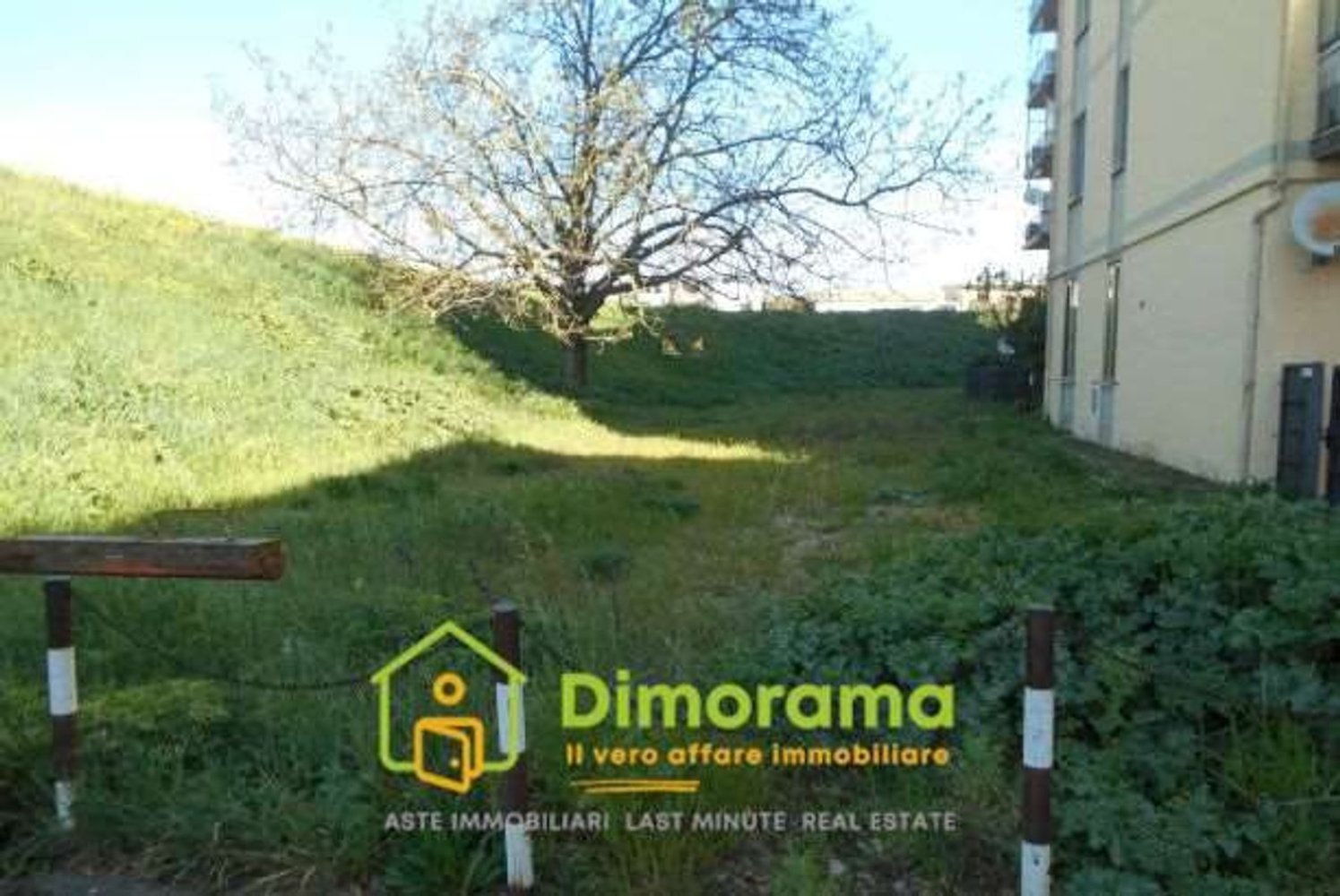 Garage à Campi Bisenzio, Italy 345m² No. 335811