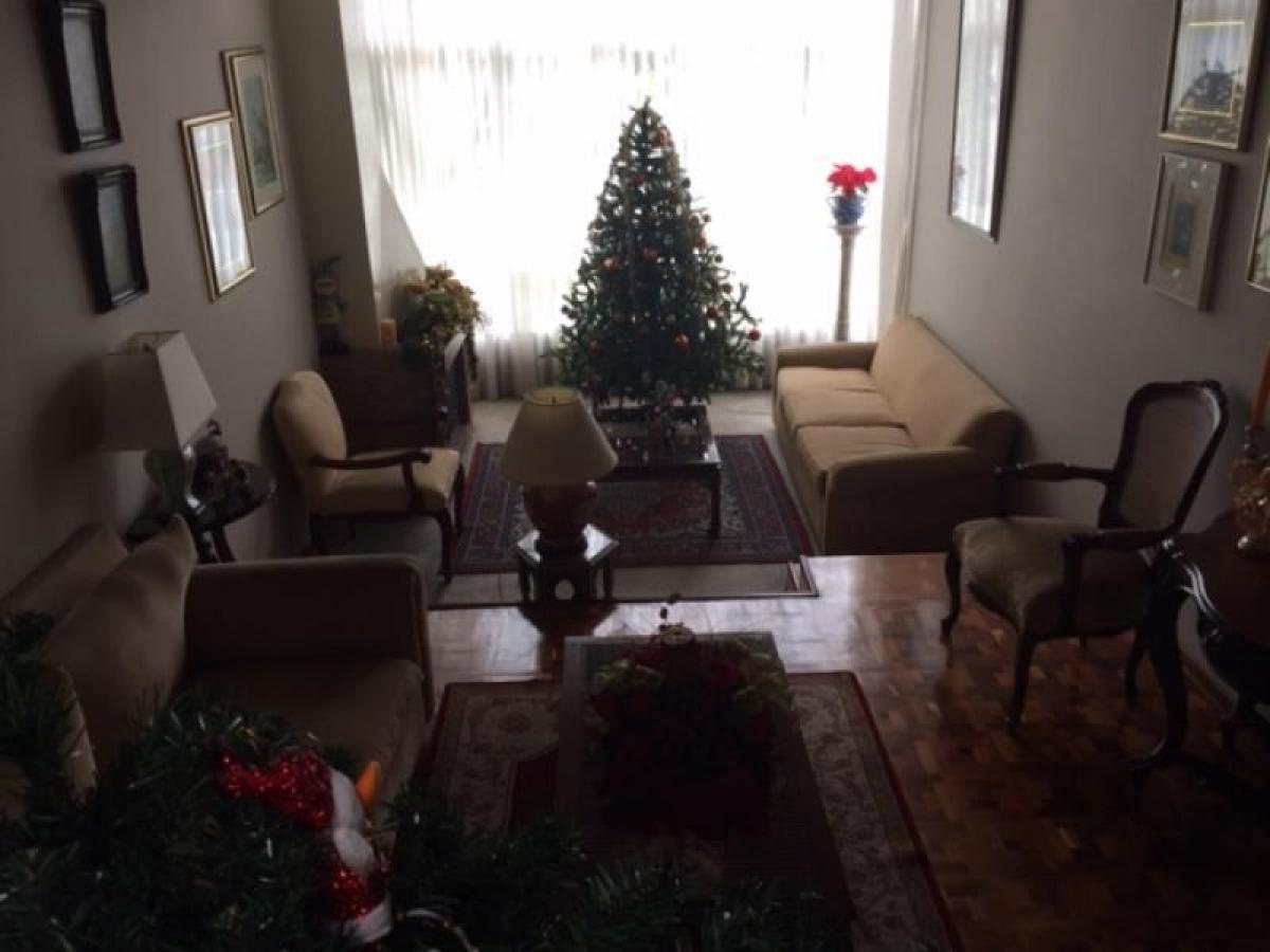 Casa de 3 dormitorios en Bogotá, Colombia No. 13573