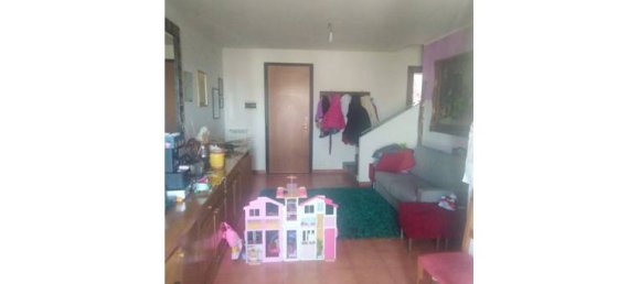 4 rooms House in Ponsacco, Italy No. 255081 3