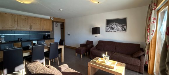 3 bedrooms Apartment in Montvalezan, France No. 591 3