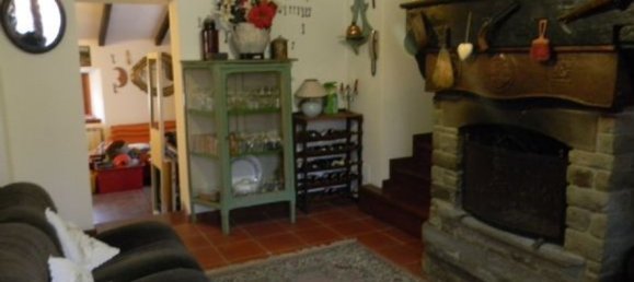 10 rooms House in Fiumalbo, Italy No. 220922 9