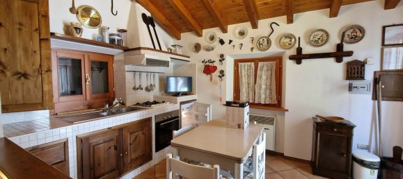 10 rooms House in Fiumalbo, Italy No. 220922 46