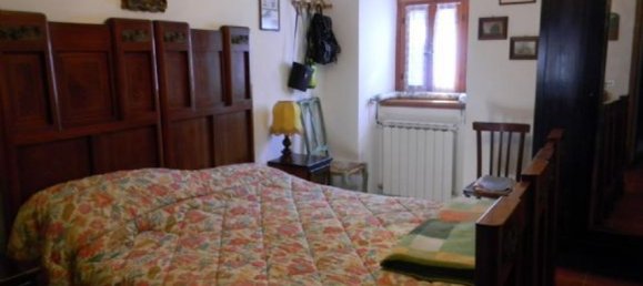 10 rooms House in Fiumalbo, Italy No. 220922 14