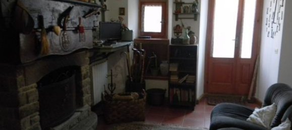 10 rooms House in Fiumalbo, Italy No. 220922 11