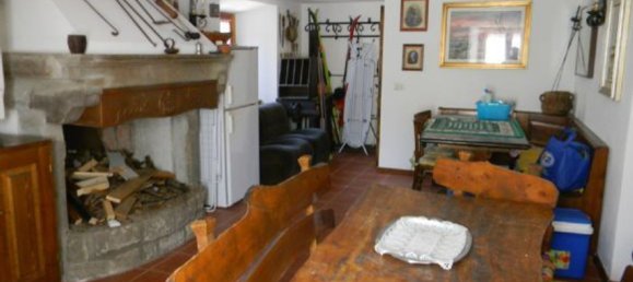 10 rooms House in Fiumalbo, Italy No. 220922 12